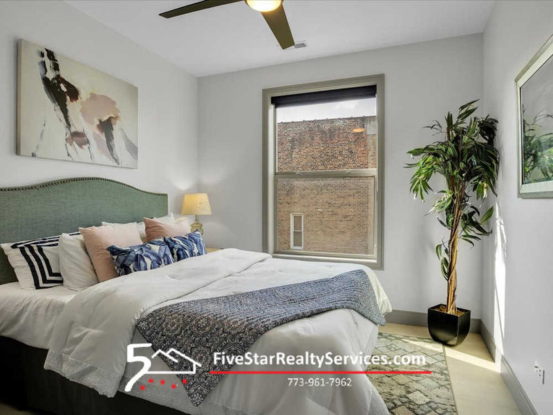 3 Bed 2 Bath  |  4235 S Champlain #2S  |  Bronzeville