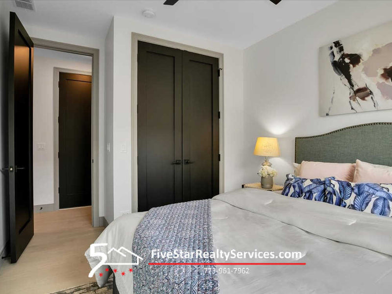 3 Bed 2 Bath  |  4235 S Champlain #2S  |  Bronzeville