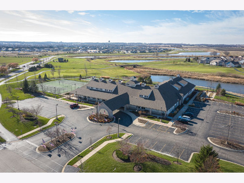 Pingree Grove, Kane County  |  3 Bedrooms