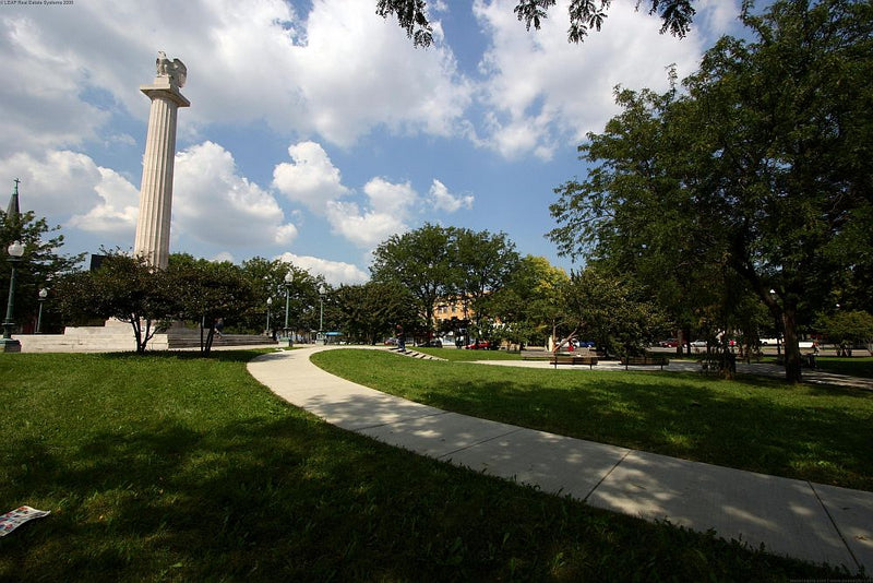 2 Bed 1 Bath  |  3443-1 W Parker  |  Logan Square