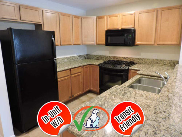 2 Bed 2 Bath  |  8255 Skokie Blvd #303  |  Skokie