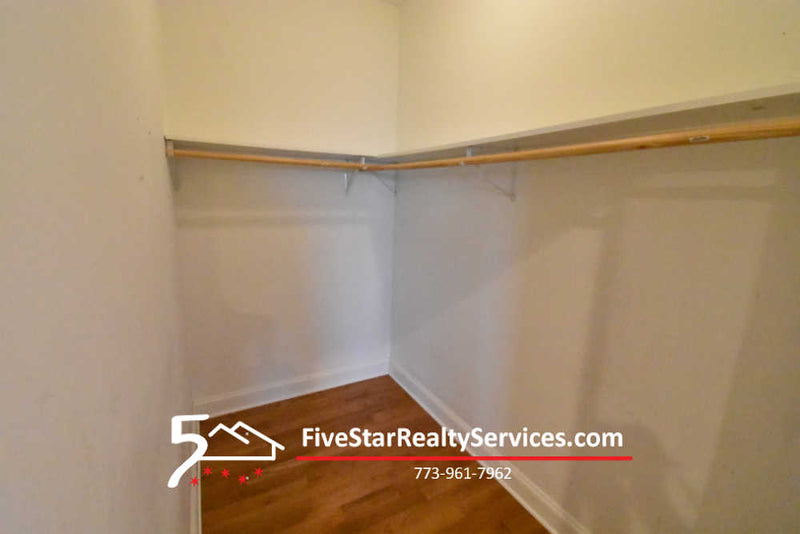 2 Bed 2 Bath  |  3705 N Kedzie Ave. #403  |  Irving Park